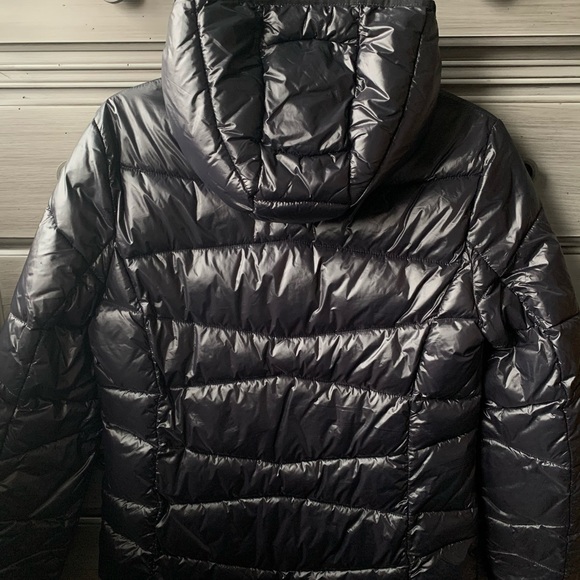 DKNY black hooded puffer jacket - Picture 2 of 4